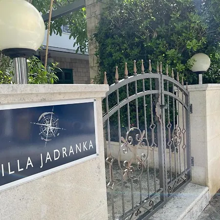 Guest house Jadranka Tucepi